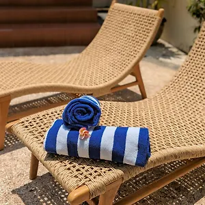 https://bamboo-villa.hotelsseminyak.net